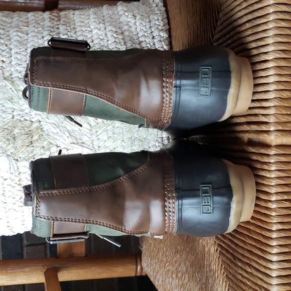 JBU Quebec duck boots, size 8M - Picture 5 of 12